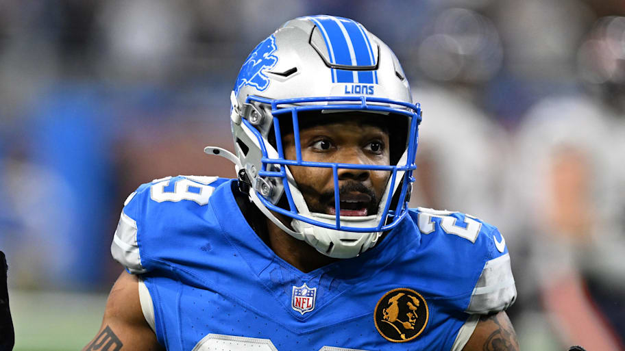 Detroit Lions cornerback Kindle Vildor reacts against the Chicago Bears. | Lon Horwedel-Imagn Images