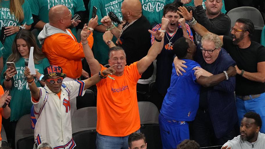 Actors Spike Lee and Tracy Morgan react in the second half during game one of the 2026 NBA Finals.