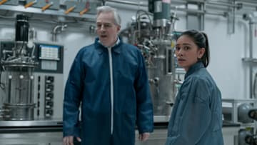 The Night Agent. (L to R) Jay Karnes as Dr. Wilfred Cole, Luciane Buchanan as Rose Larkin in episode 208 of The Night Agent. Cr. Christopher Saunders/Netflix © 2024