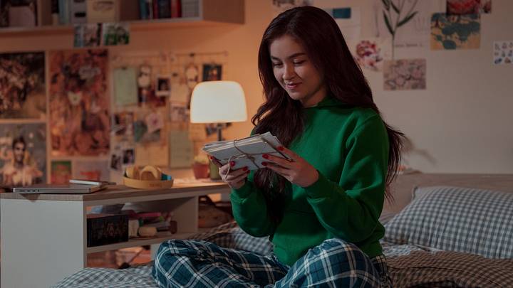 Anna Cathcart as Kitty Song Covey in episode 206 of XO, Kitty