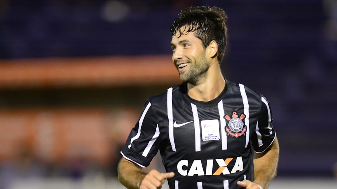 Últimas notícias e rumores do mercado de transferências do Corinthians: Felipe, Kanu, Diego Costa e mais