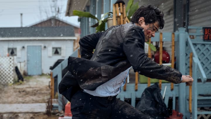 The Recruit. Noah Centineo as Owen Hendricks in episode 104 of The Recruit. Cr. Philippe Bossé/Netflix © 2022