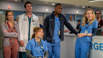 PULSE. (L-R) Jessica Rothe as Cass Himmelstein, Jack Bannon as Dr. Tom Cole, Jessy Yates as Harper, Jessie T. Usher as Sam Elijah, and Willa Fitzgerald as Danny in Episode 101 of Pulse