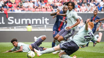 Joshua Zirkzee und Chris Richards sollen in den Bayern-Kader zurückkehren 