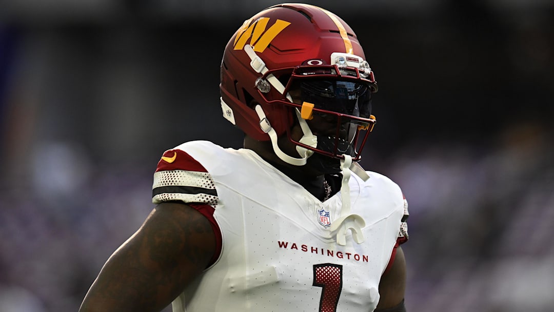Washington Commanders wide receiver Deebo Samuel Sr. (1)