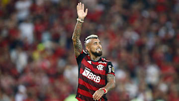 Flamengo e Palmeiras lideram ranking de investimentos no mercado