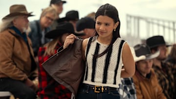 Nikki Rodriguez as Jackie in episode 207 of My Life with the Walter Boys