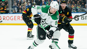 Dallas Stars v Vancouver Canucks