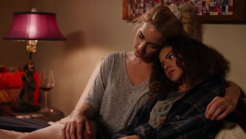 (L to R) BRIANNE HOWEY as GEORGIA and ANTONIA GENTRY as GINNY in episode 102 of GINNY & GEORGIA