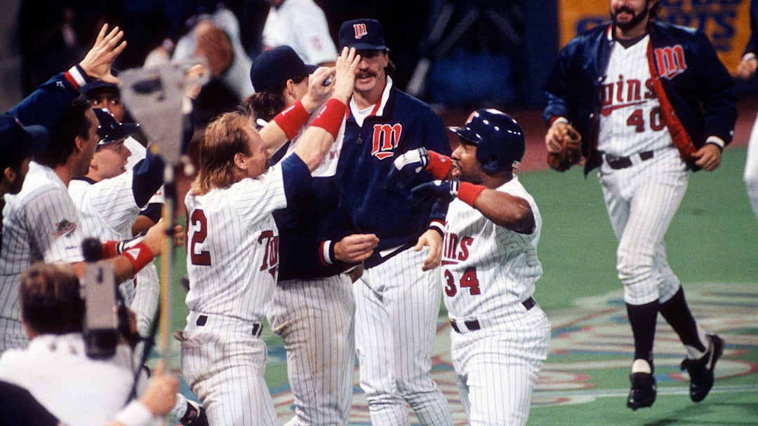 Kirby Puckett hits a walk-off homerun in the 1991 World Series (GM 6) - Atlanta Braves v Minnesota Twins