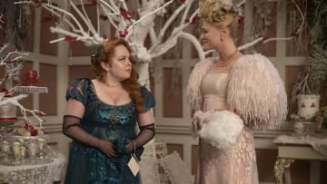 Bridgerton. (L to R) Nicola Coughlan as Penelope Featherington, Jessica Madsen as Cressida Cowper in episode 301 of Bridgerton. Cr. Laurence Cendrowicz/Netflix © 2024