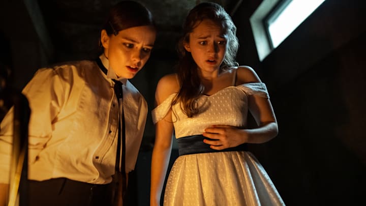 Fear Street: Prom Queen. (L-R) Suzanna Son as Megan Rogers and India Fowler as Lori Granger