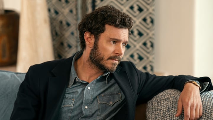 Nobody Wants This. Adam Brody as Noah in episode 203 of Nobody Wants This