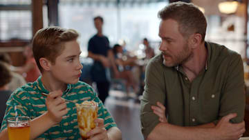 (L to R) Diesel La Torraca as Austin Miller, Aaron Ashmore as Gil in episode 307 of Ginny & Georgia
