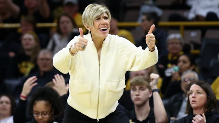 Northwestern v Iowa