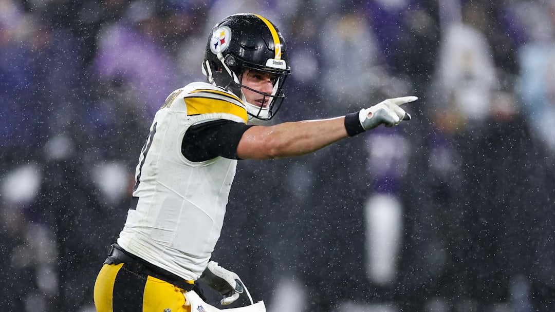 Pittsburgh Steelers v Baltimore Ravens