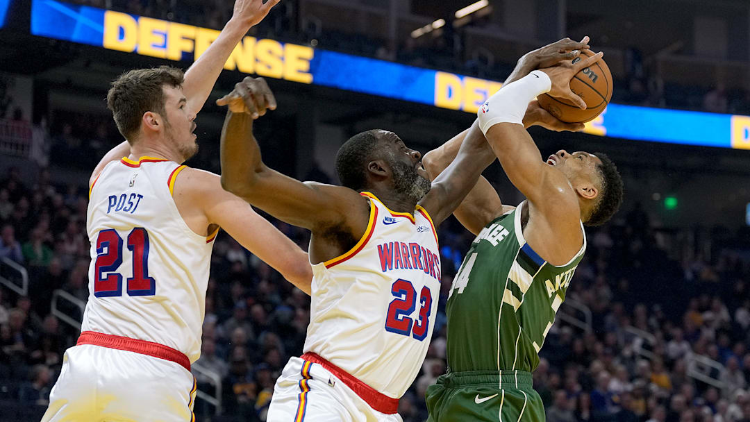 Milwaukee Bucks v Golden State Warriors