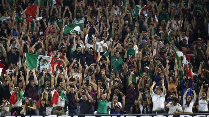 Photo of México fue expulsado del estadio por dos partidos luego de canto homofóbico