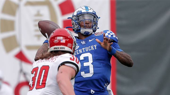 TaxSlayer Gator Bowl - North Carolina State v Kentucky