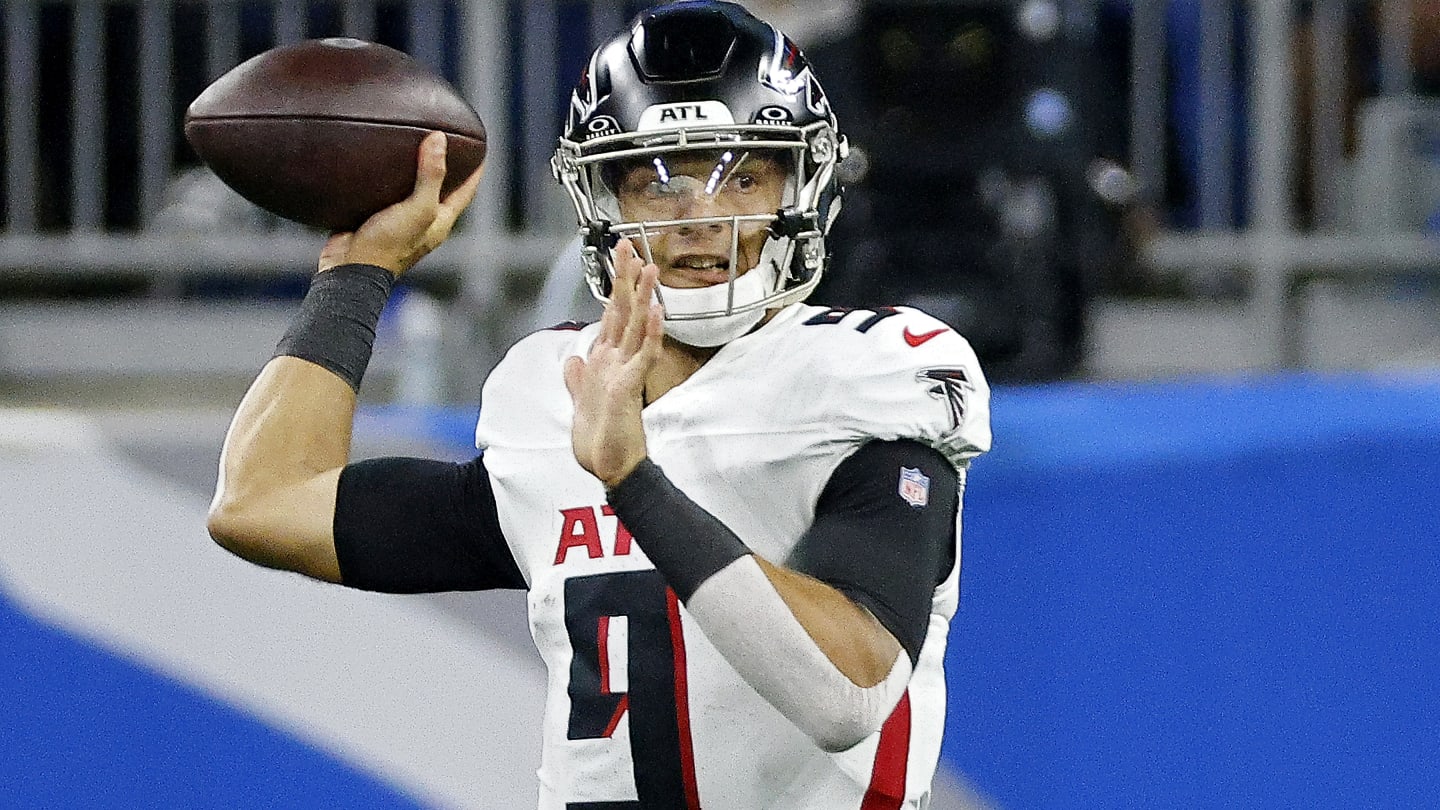 WATCH: Atlanta Falcons Rookie QB Desmond Ridder Off to Fast Start vs. New  York Jets - Sports Illustrated Atlanta Falcons News, Analysis and More