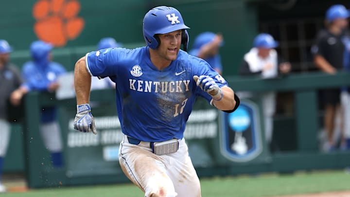 NCAA BASEBALL: JUN 01 Division I Regional - Kentucky vs Clemson