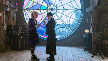 Wednesday. (L to R) Emma Myers as Enid Sinclair, Jenna Ortega as Wednesday Addams in episode 202 of Wednesday. Cr. Jonathan Hession/Netflix © 2025