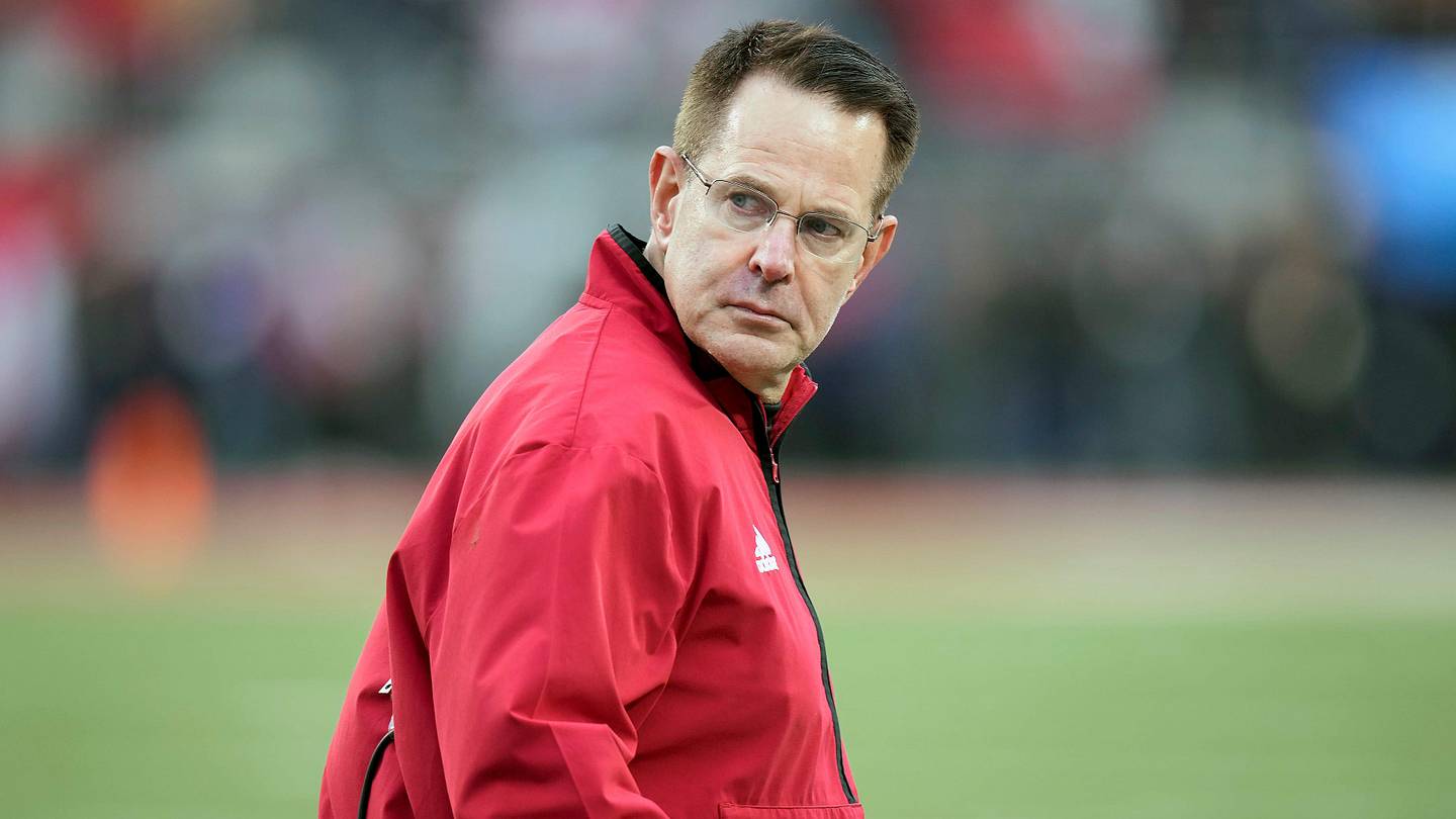 Indiana Hoosiers Stay in College Football Playoff Hunt Despite Loss to Ohio State - News Directory 3