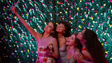 (L to R) Sara Waisglass as Maxine, Chelsea Clark as Norah, Katie Douglas as Abby, Antonia Gentry as Ginny Miller in episode 303 of Ginny & Georgia