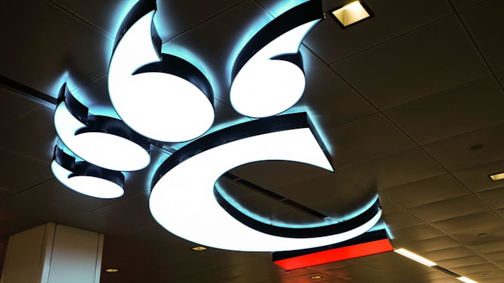 Renovations for the new University of Cincinnati Bearcats' football locker room are wrapping up. The new locker room will feature an additional 2,000 square feet of space with 120 custom lockers with individual names and number locks, a light up \"hype\" tunnel, sound system, \"fuel station,\" a ventilation system for clean smells and much more. Renovations for the new University of Cincinnati Bearcats' football locker room are wrapping up. The new locker room will feature an additional 2,000 square feet of space with 120 custom lockers with individual names and number locks, a light up \"hype\" tunnel, sound system, \"fuel station,\" a ventilation system for clean smells and much more.
