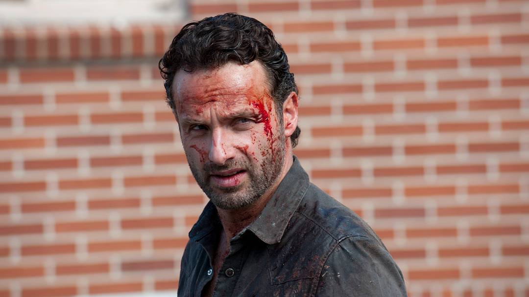 Rick Grimes (Andrew Lincoln) - The Walking Dead - Season 2, Episode 10 - Photo Credit: Gene Page/AMC Rick Grimes (Andrew Lincoln) - The Walking Dead - Season 2, Episode 10 - Photo Credit: Gene Page/AMC