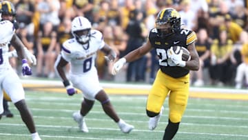 Albany v Iowa