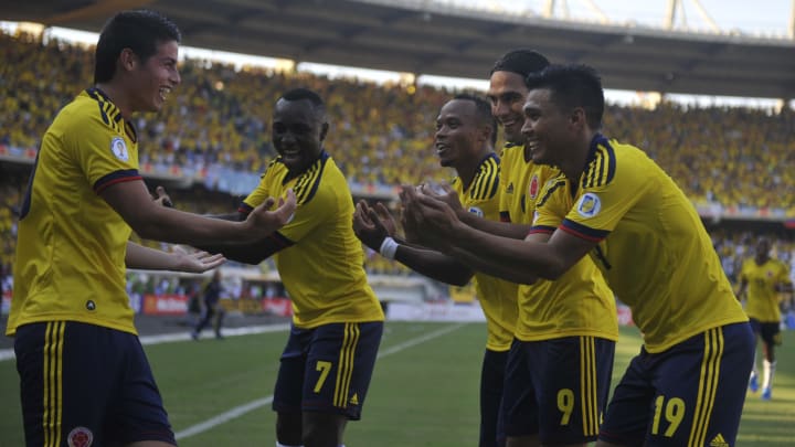 FLB-WC2014-QUALIFIERS- COL-URU