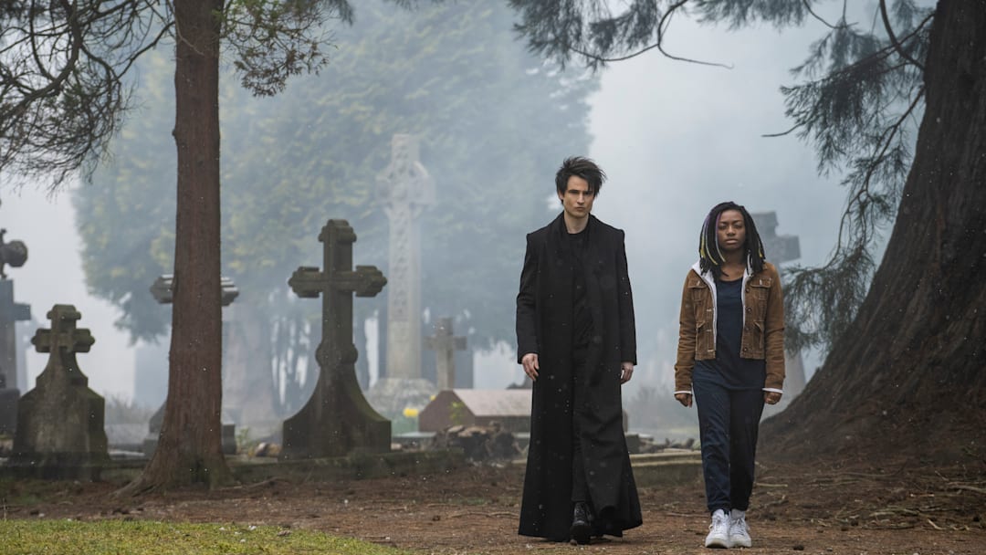 The Sandman. (L to R) Tom Sturridge as Dream, Kyo Ra as Rose Walker in episode 108 of The Sandman. Cr. Liam Daniel/Netflix © 2022