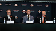 El nuevo presidente de operaciones de béisbol de los Gigantes, Buster Posey, avaló la firma del prospecto internacional Josuar de Jesús González