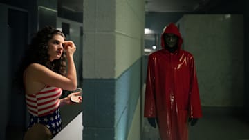(L-R) Ella Rubin as Melissa and The Killer in Fear Street: Prom Queen