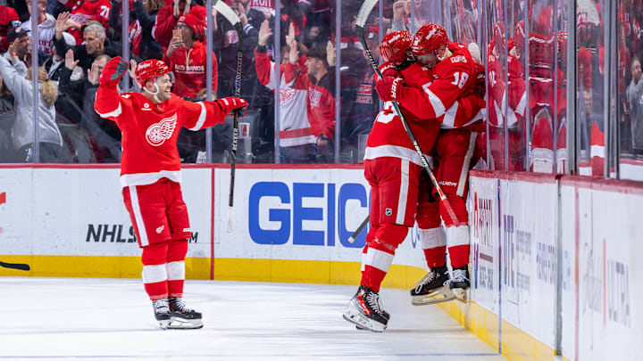 Carolina Hurricanes v Detroit Red Wings