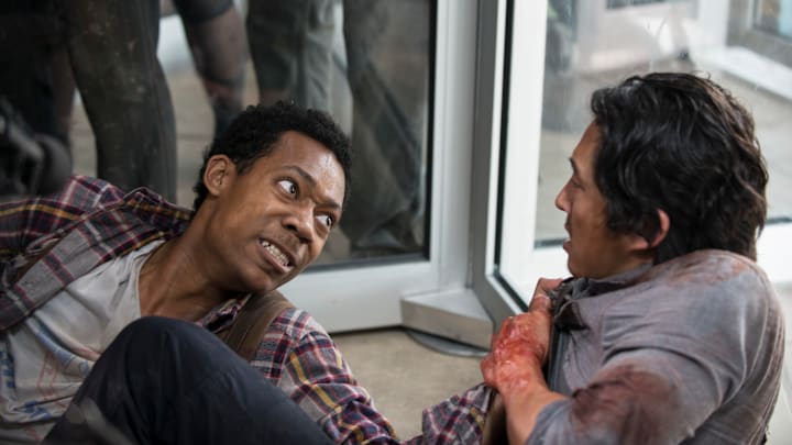 Tyler James Williams as Noah and Steven Yeun as Glenn Rhee in The Walking Dead season 5, episode 14