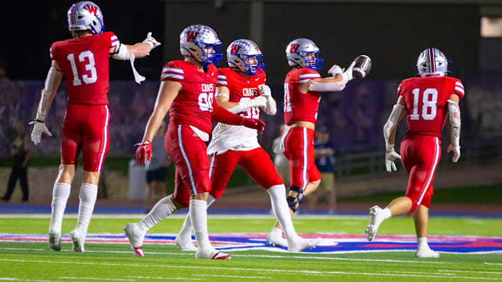 Westlake linebacker Elliott Schaper (31) recovers a fumble against Atascosita in a ranked Texas high school football tilt on Friday, Sept 13, 2024.