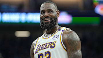 Los Angeles Lakers v Sacramento Kings