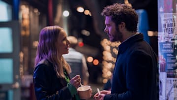 Nobody Wants This. (L to R) Kristen Bell as Joanne, Adam Brody as Noah in episode 102 of Nobody Wants This. Cr. Stefania Rosini/Netflix © 2024