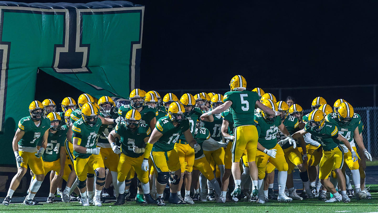 Michigan (MHSAA) high school football playoff scores, live updates (11/15/2024)