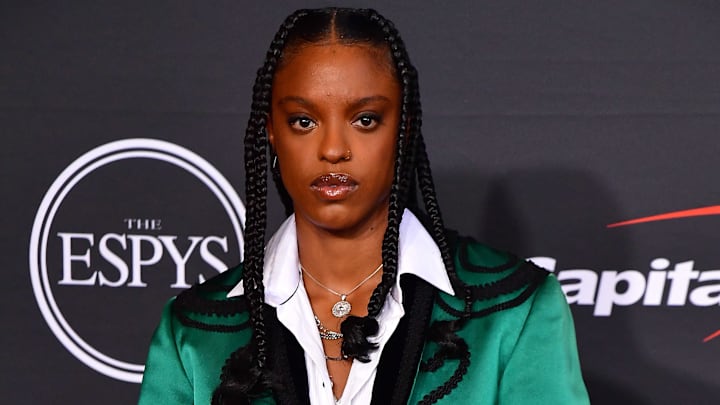 Jul 20, 2022; Los Angeles, CA, USA; Phoenix Mercury basketball player Diamond DeShields arrives at the Red Carpet for the 2022 ESPY at Dolby Theater. Mandatory Credit: Gary A. Vasquez-Imagn Images Jul 20, 2022; Los Angeles, CA, USA; Phoenix Mercury basketball player Diamond DeShields arrives at the Red Carpet for the 2022 ESPY at Dolby Theater. Mandatory Credit: Gary A. Vasquez-Imagn Images