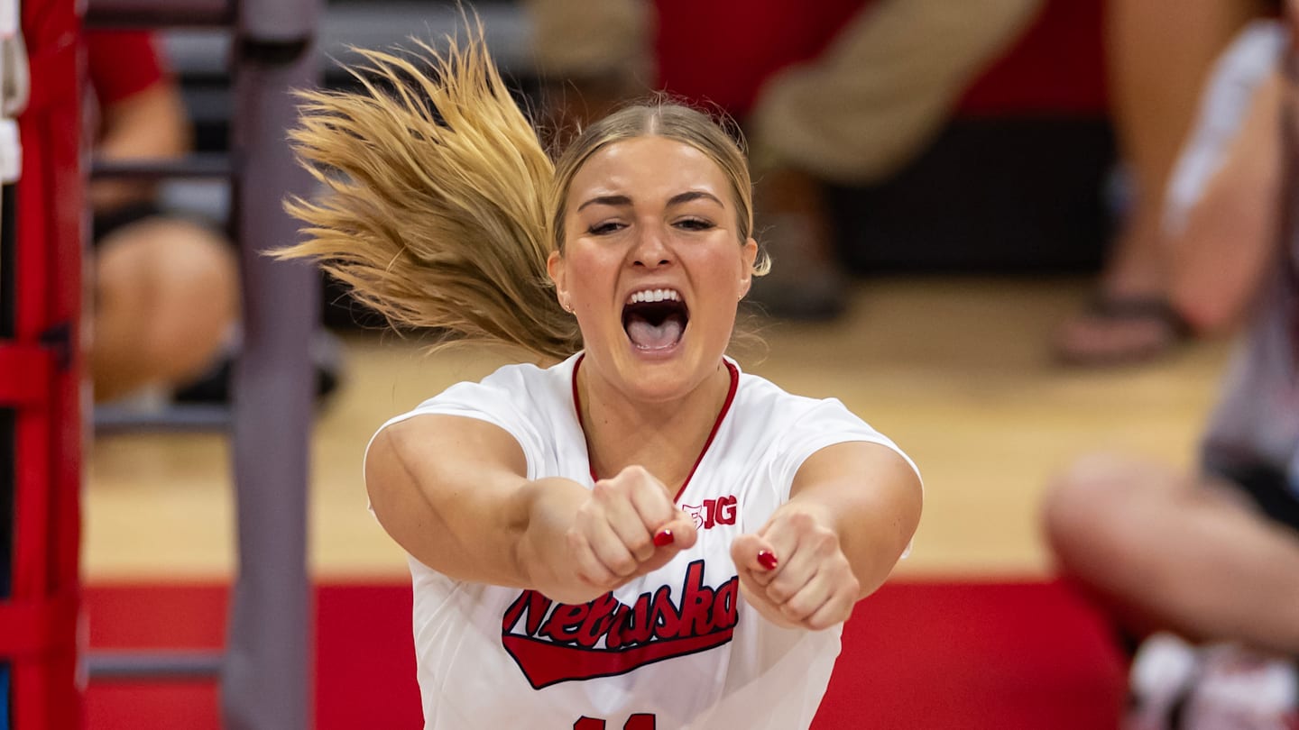 Omaha Supernovas Sign Former Husker Middle Blocker Leyla Blackwell