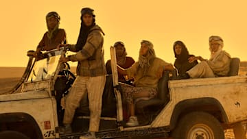 Outer Banks. (L to R) Jonathan Daviss as Pope, Chase Stokes as John B, Carlacia Grant as Cleo, Madelyn Cline as Sarah Cameron, Madison Bailey as Kiara, Rudy Pankow as JJ in episode 410 of Outer Banks