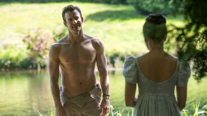 Bridgerton. (L to R) Luke Thompson as Benedict Bridgerton, Yerin Ha as Sophie Baek in episode 403 of Bridgerton