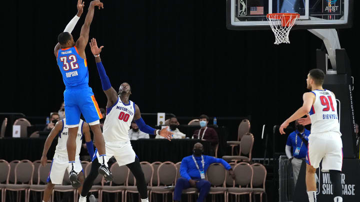 Dec 21, 2021; Las Vegas, NV, USA; Oklahoma City Blue forward Scotty Hopson (32) shoots the ball over Motor City Cruise forward Cheick Diallo (00) during the fourth quarter at Mandalay Bay Convention Center. Mandatory Credit: Stephen R. Sylvanie-USA TODAY Sports