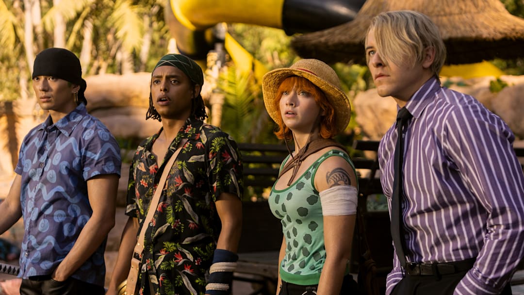 One Piece. (L to R) Mackenyu Arata as Roronoa Zoro, Jacob Romero Gibson as Usopp, Emily Rudd as Nami, Taz Skylar as Sanji in season 1 of One Piece. Cr. Casey Crafford/Netflix © 2023
