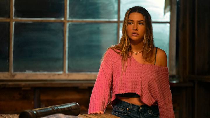 Madelyn Cline as Sarah Cameron in episode 408 of Outer Banks