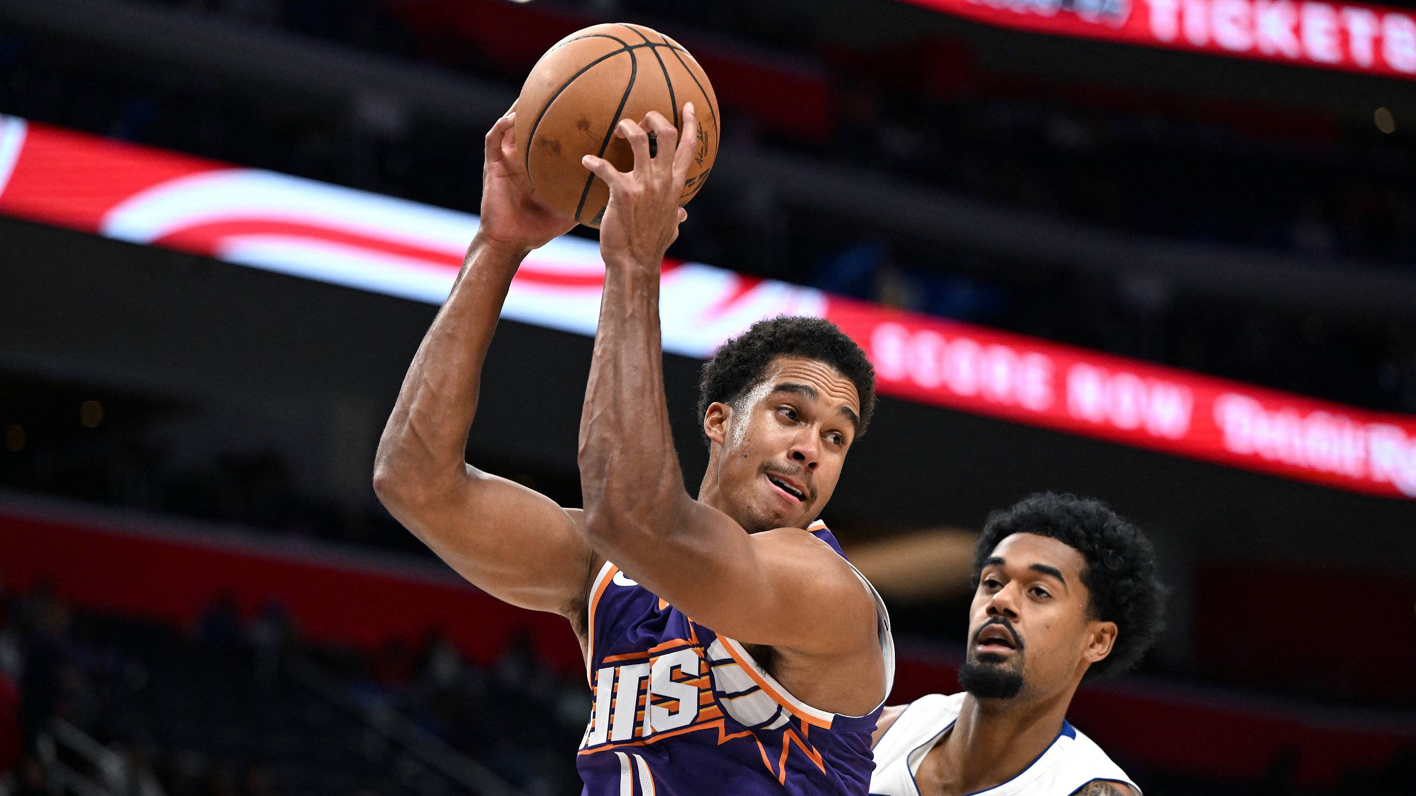 Suns Give Update to Oso Ighodaro Injury
