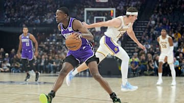 Dos jugadores de los Lakers podrían salir perjudicados si la gerencia adquiere a De'Aaron Fox